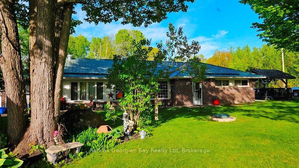 295 Duck Bay RD, Tay, ON L0K 2C0