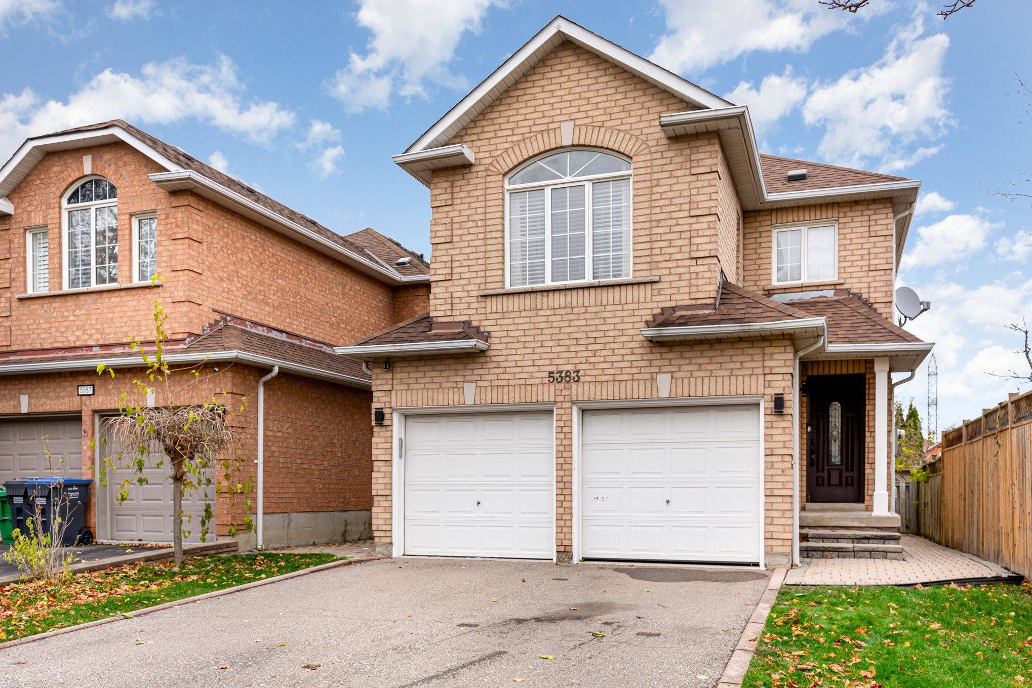 Mississauga, ON L4Z 4B2,5383 Red Brush DR