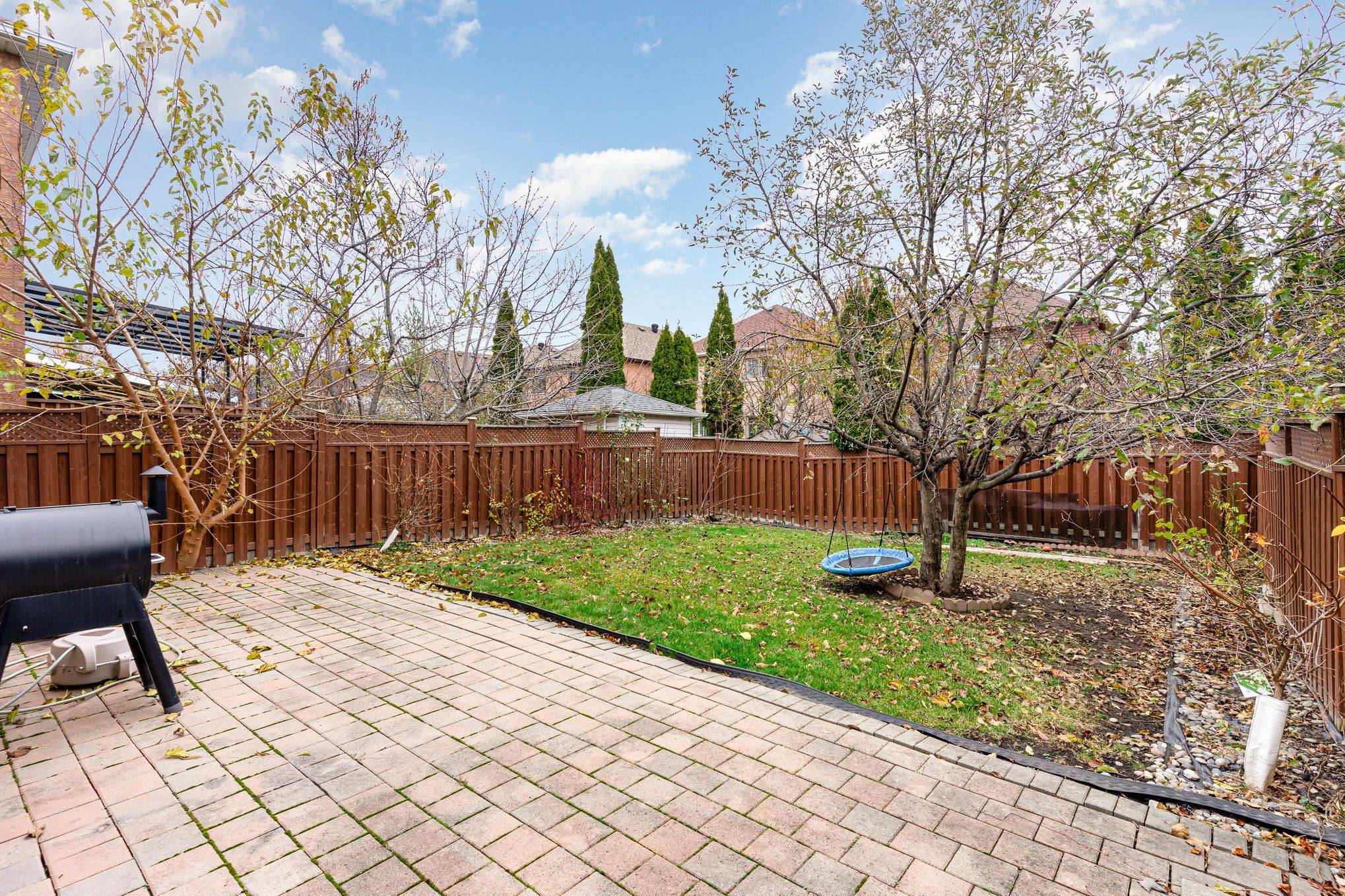 Mississauga, ON L4Z 4B2,5383 Red Brush DR