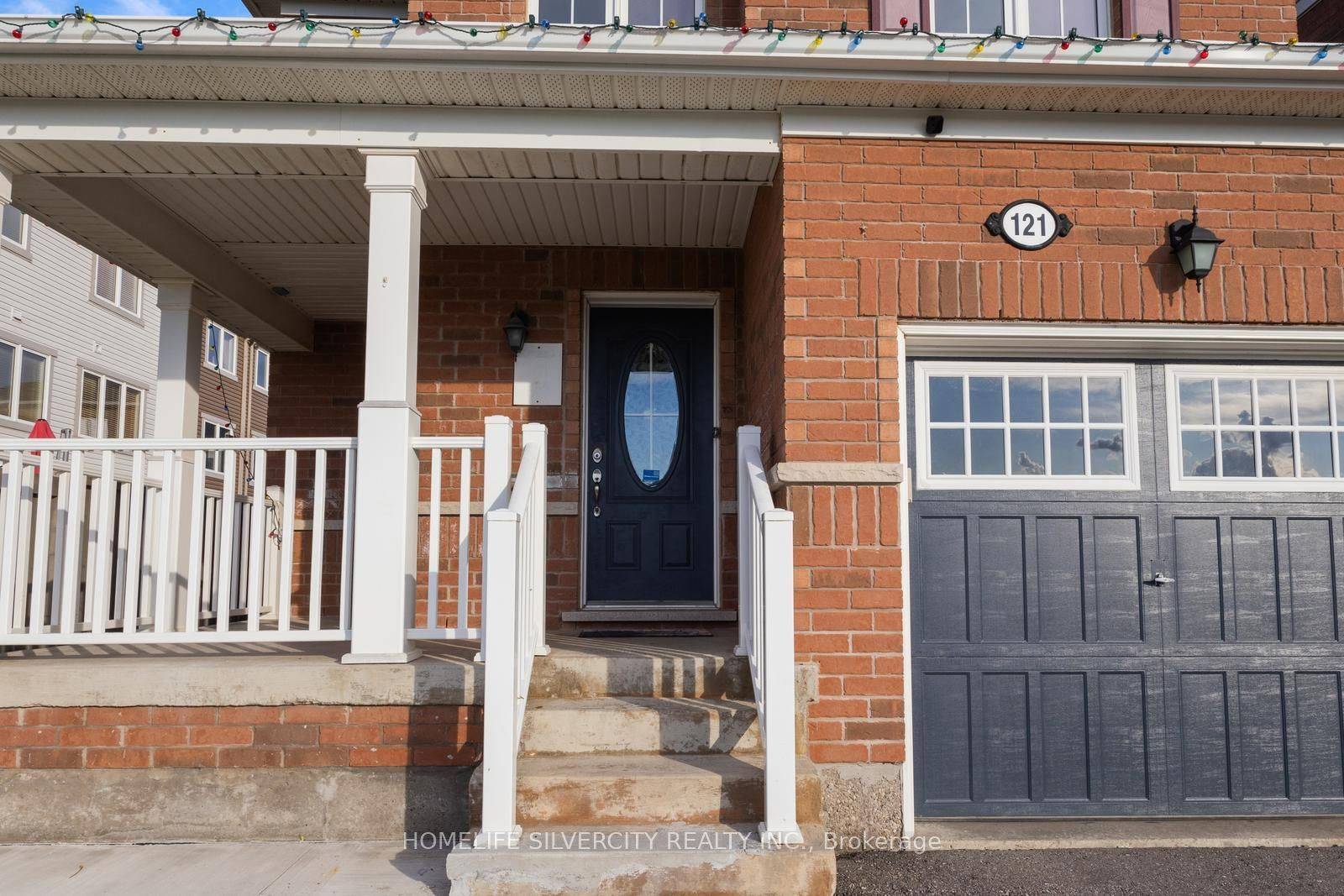 Brampton, ON L7A 0Z2,121 Buick BLVD NW