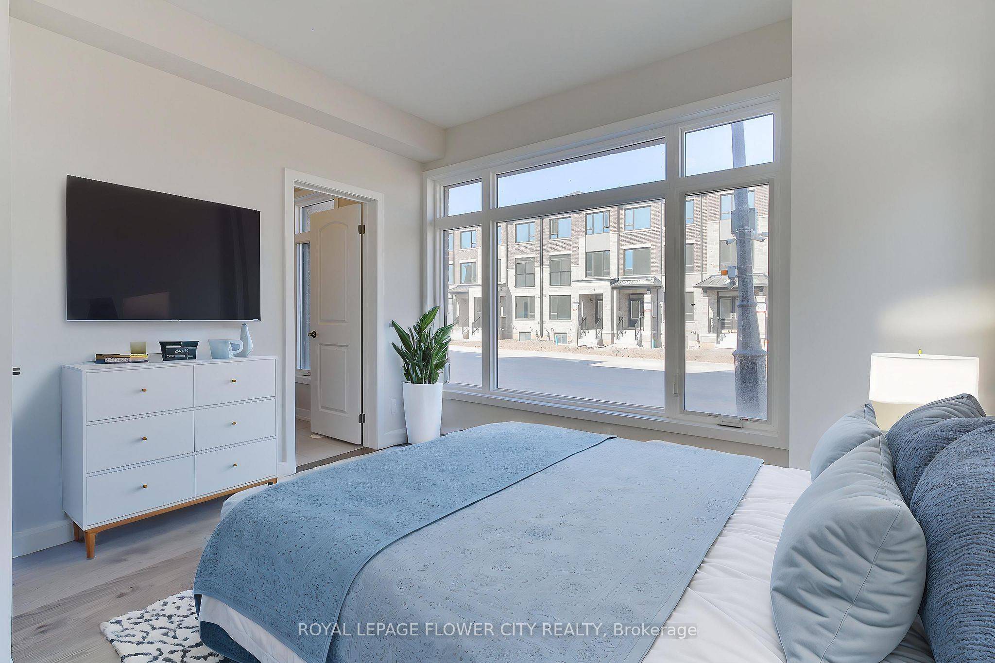 Oakville, ON L6H 8B8,1223 Dartmouth CRES