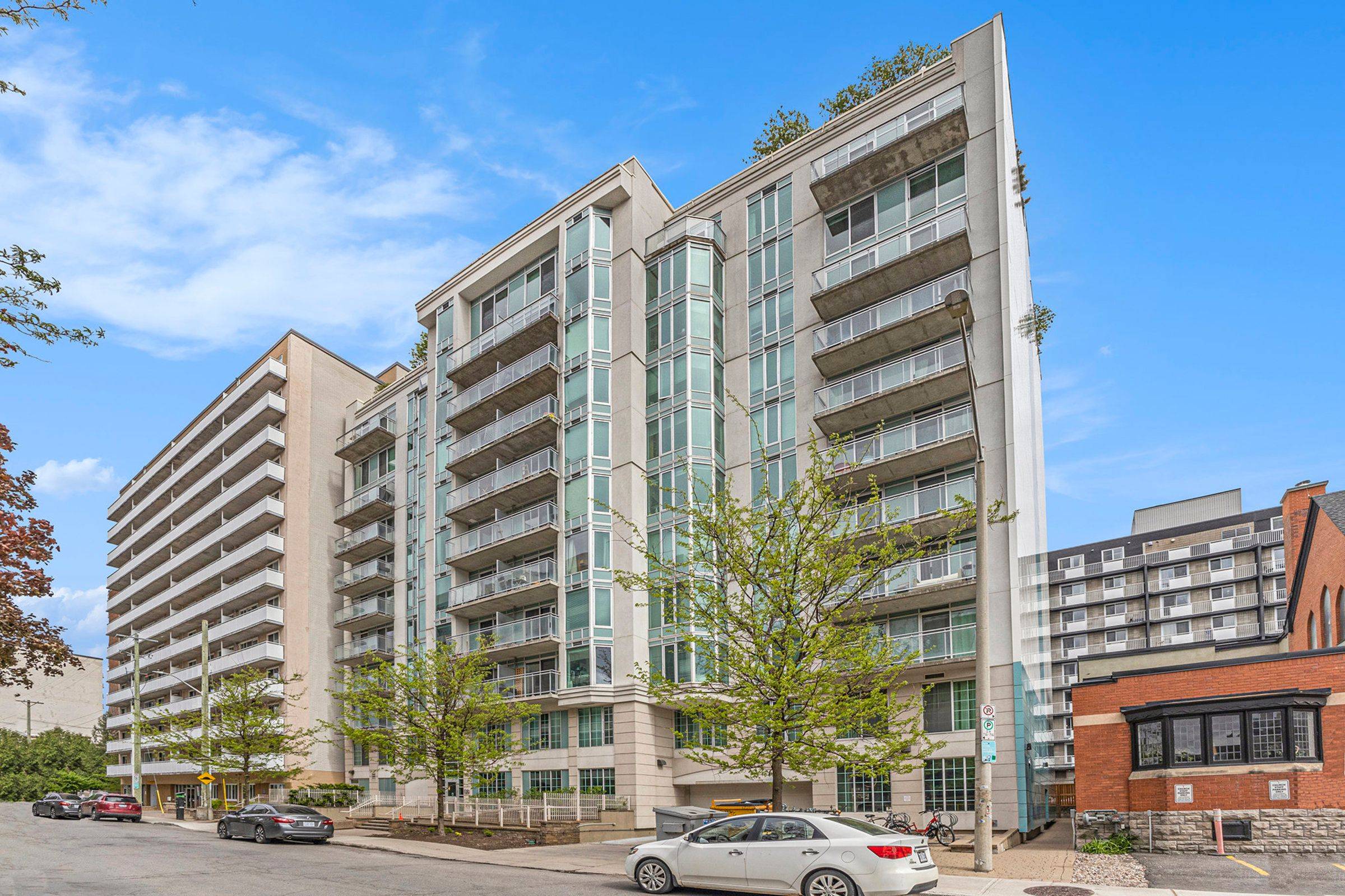 138 Somerset ST W #1008, Ottawa Centre, ON K2P 0A3