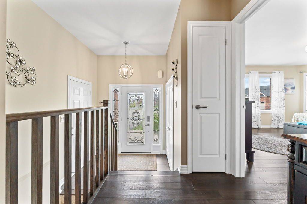 Kawartha Lakes, ON K9V 0L2,24 Milner CT