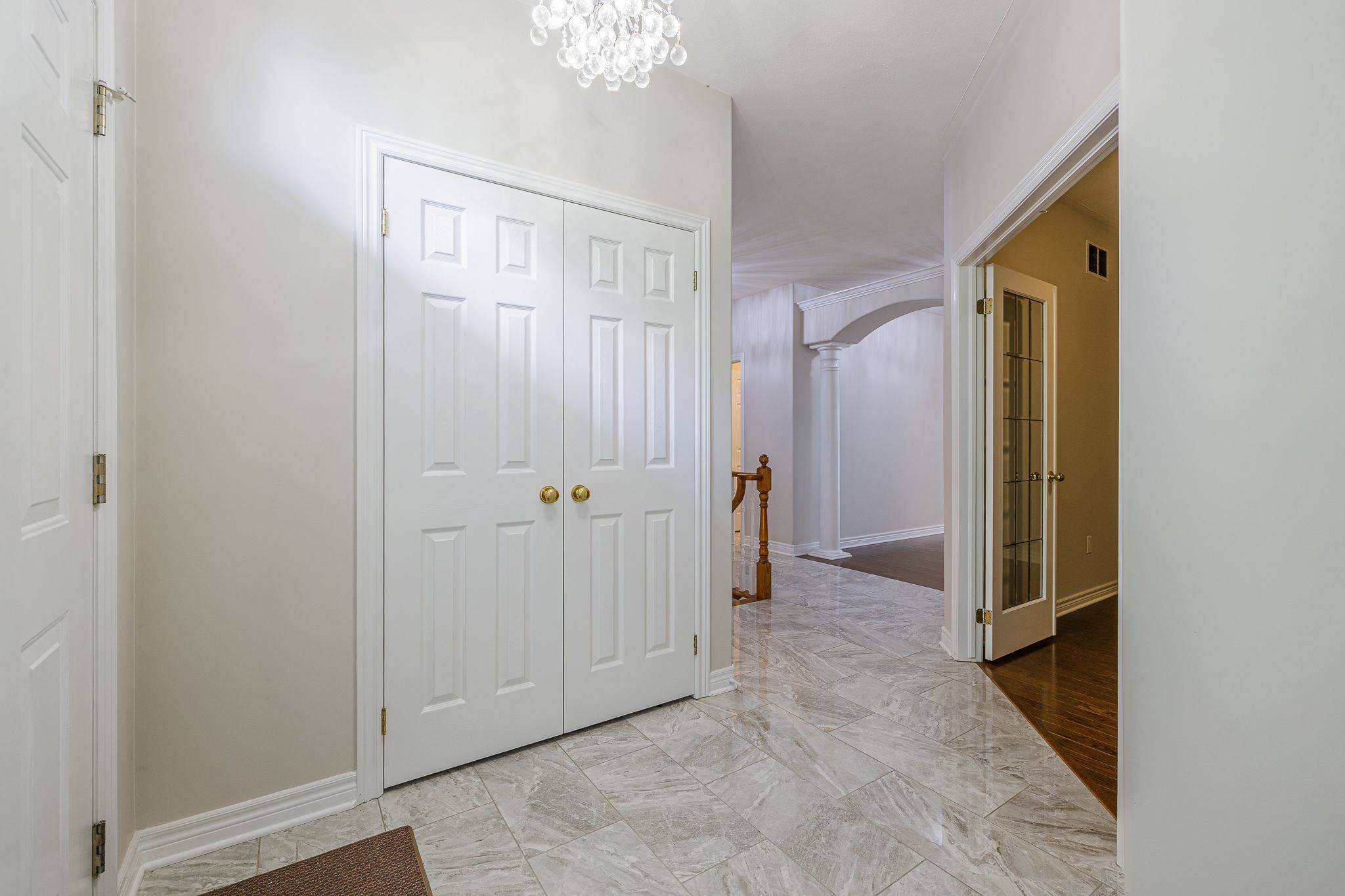 Niagara Falls, ON L2J 4K2,6301 Forest Ridge DR