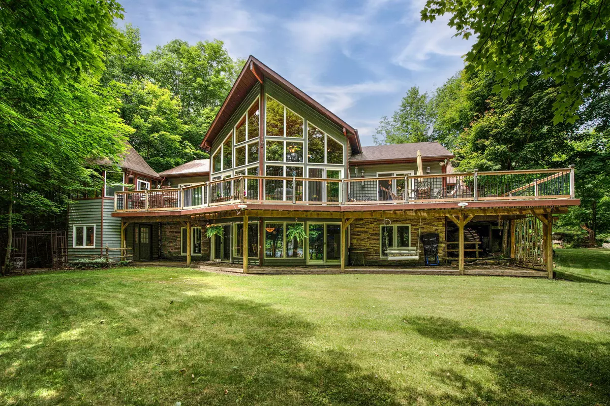 Frontenac, ON K0H 2L0,507 Frye LN