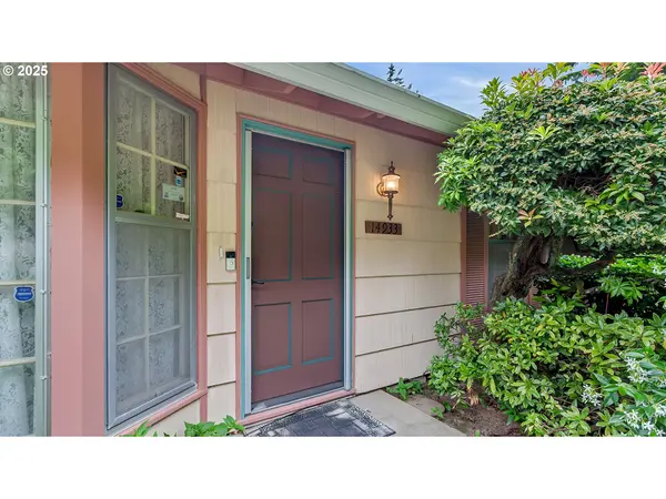 Portland, OR 97236,14933 SE GLADSTONE ST