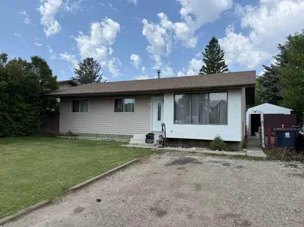 15 Ash ST, Brooks, AB T1R 0H1