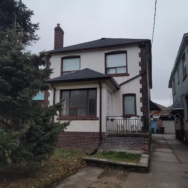 11 Rusholme DR #Lower, Toronto C01, ON M6J 3K1