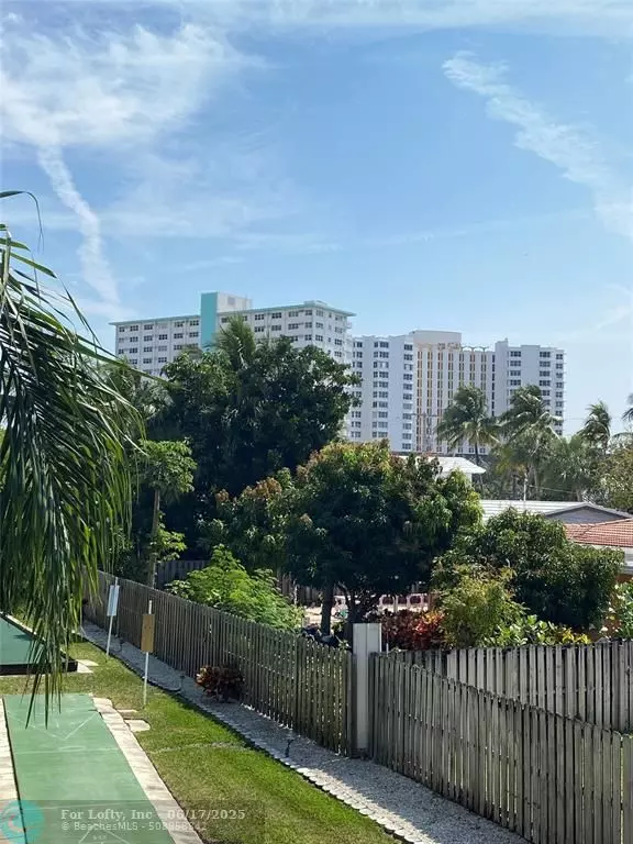 Lauderdale By The Sea, FL 33308,234 Hibiscus Ave #170