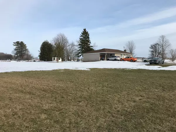 Innisfil, ON L9S 4N9,7523 Yonge ST