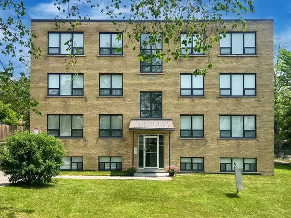 Richmond Hill, ON L4C 1V1,9901 Yonge ST #3