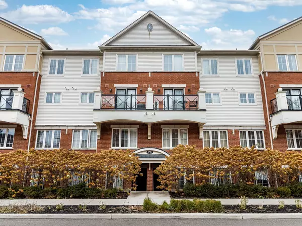 Oakville, ON L6H 0K1,2488 Post RD #22