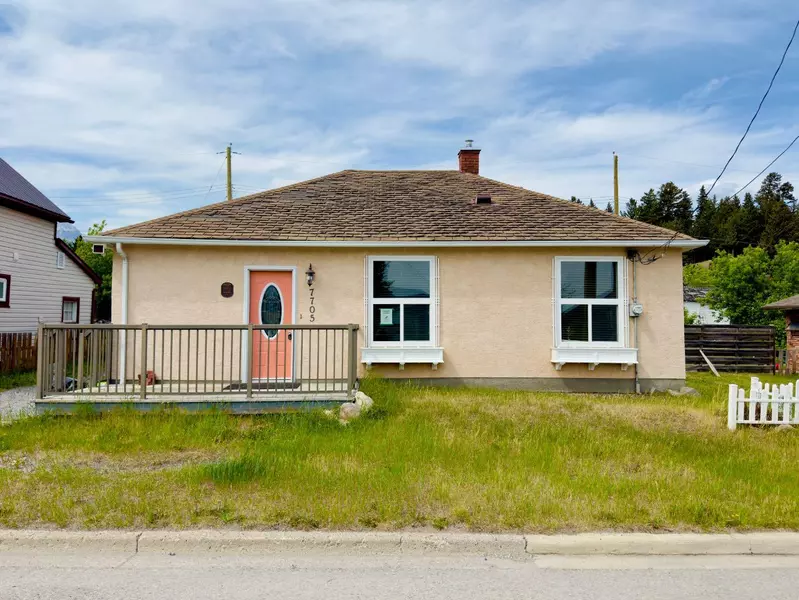 7705 23 Avenue, Coleman, AB T0K0M0