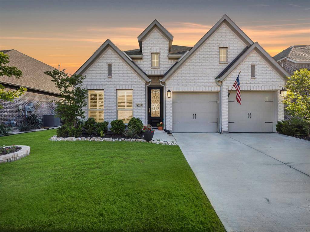 1227 Rushcroft Way,  Forney,  TX 75126