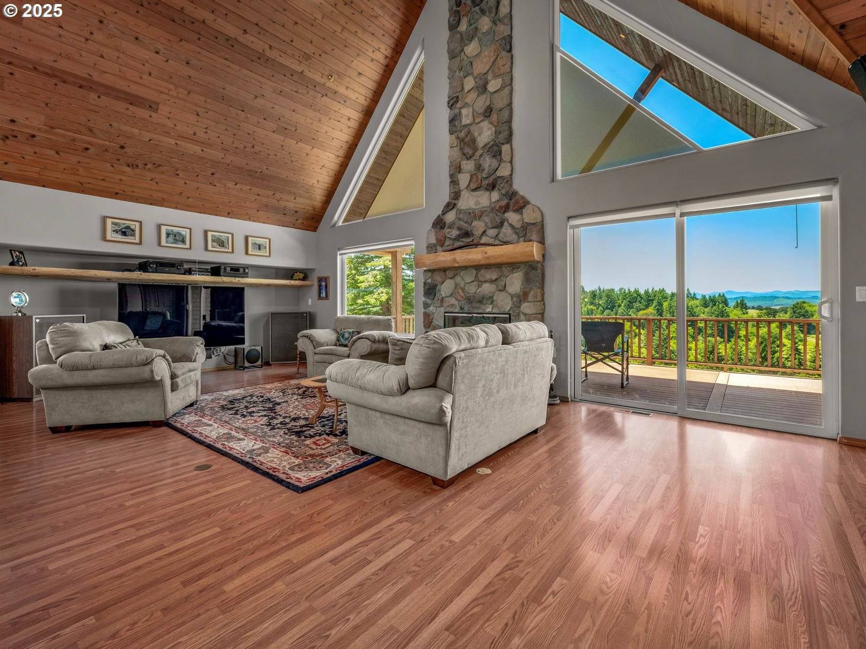 Gaston, OR 97119,13671 SW ACADEMY WAY