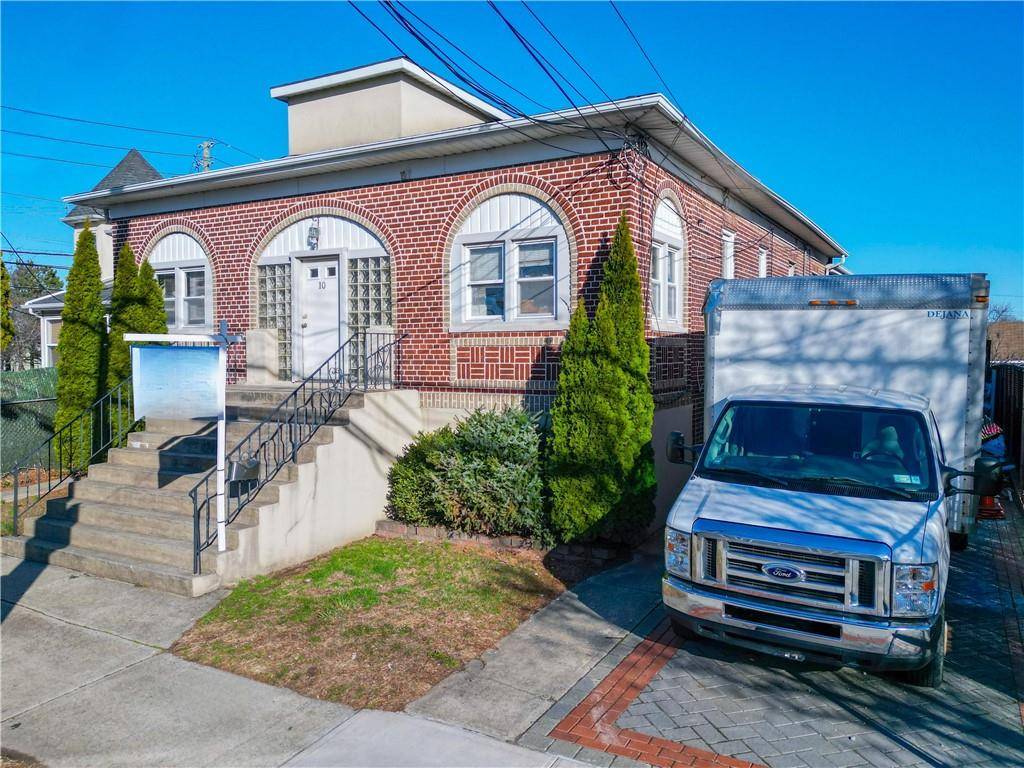 Staten  Island, NY 10306,10 Mill RD