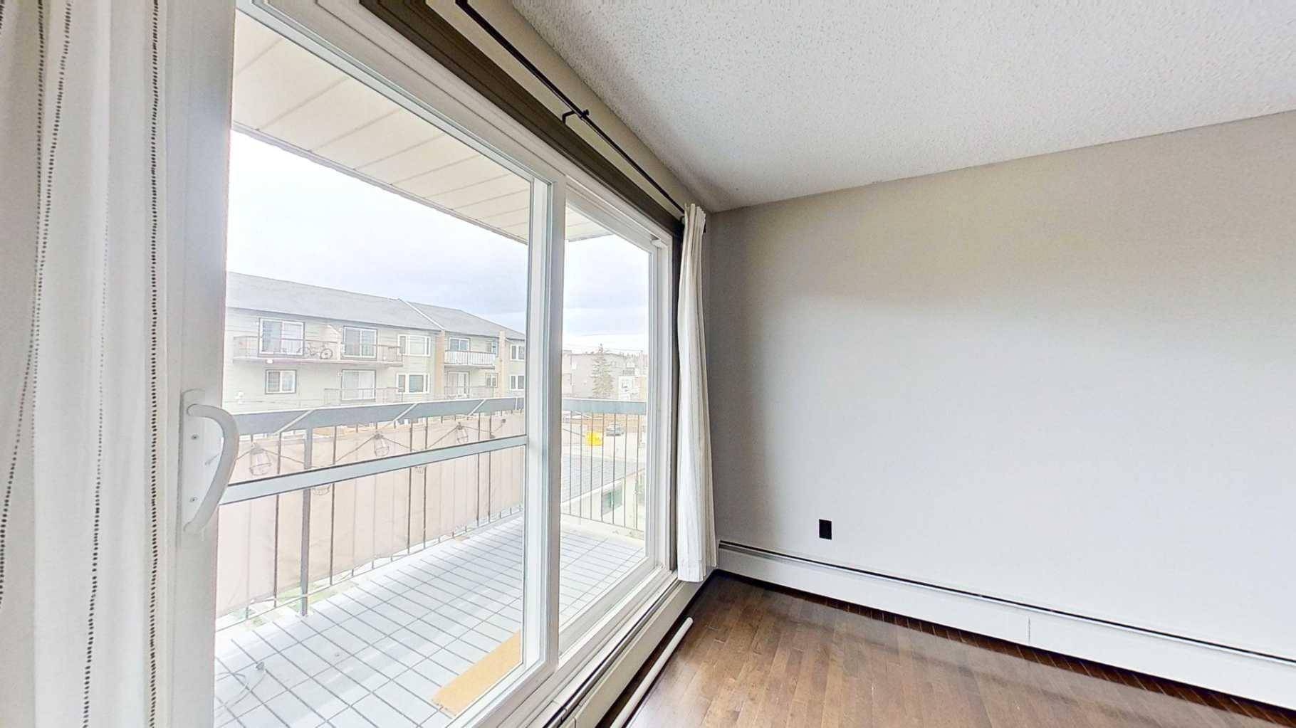 Calgary, AB T3C 0N9,1613 11 AVE Southwest #204