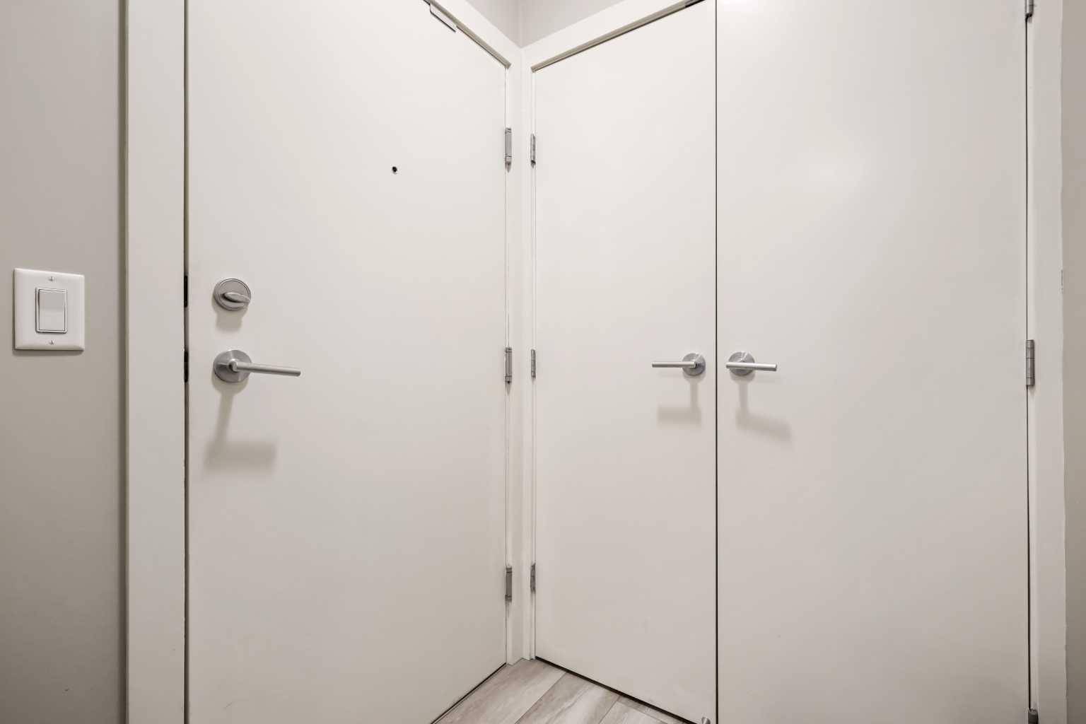 Calgary, AB T2T 3E8,1720 10 ST SW #109