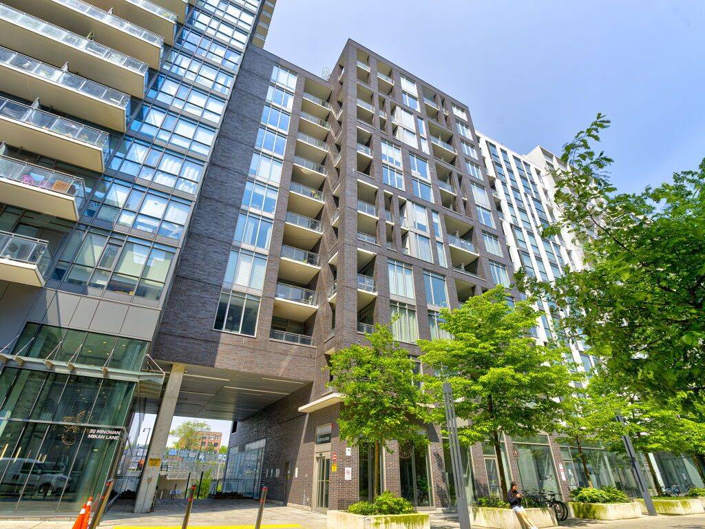 20 Minowan Miikan LN #313, Toronto C01, ON M6J 0E5