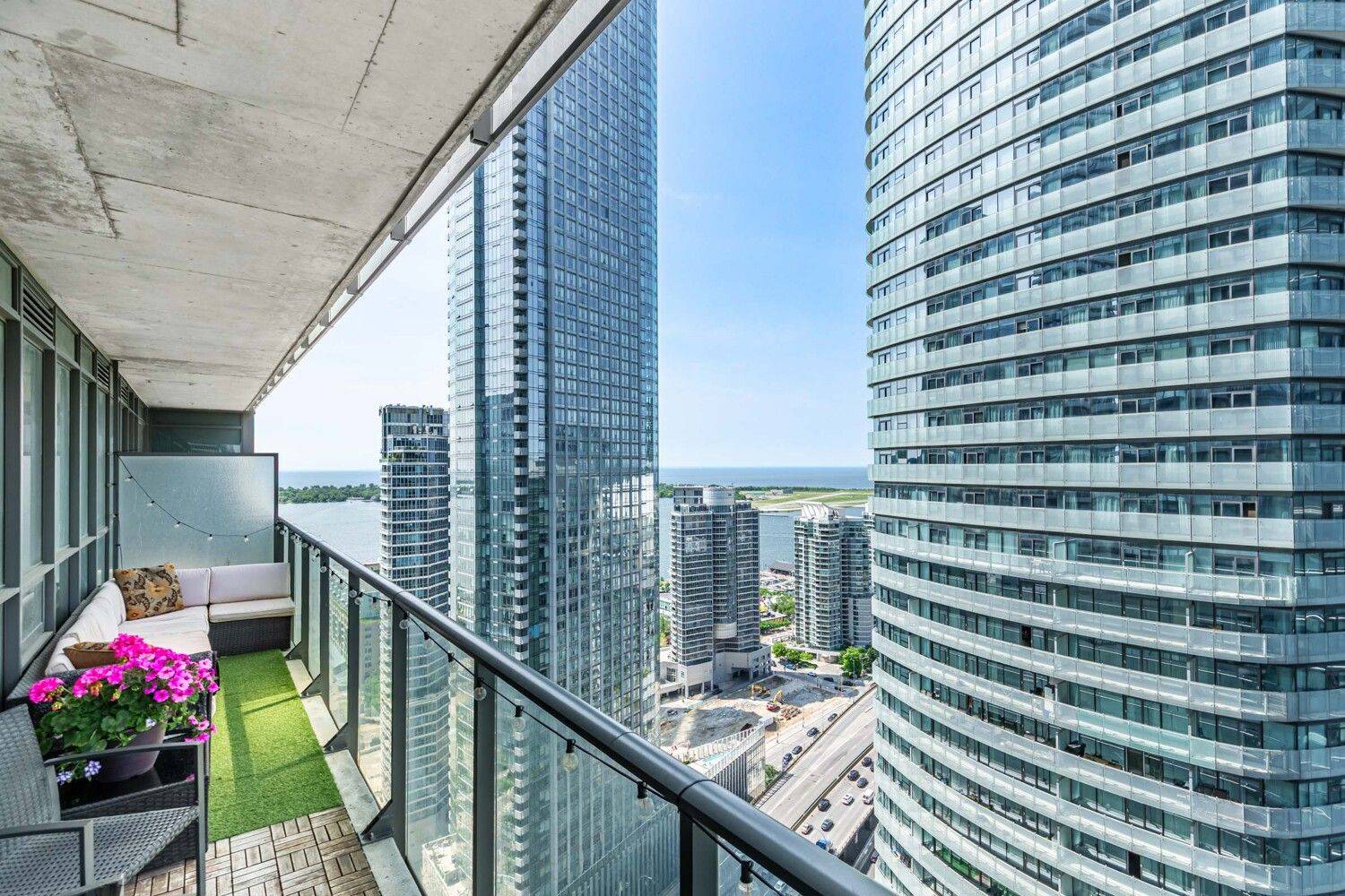 55 Bremner BLVD #3101, Toronto C01, ON M5J 0A6