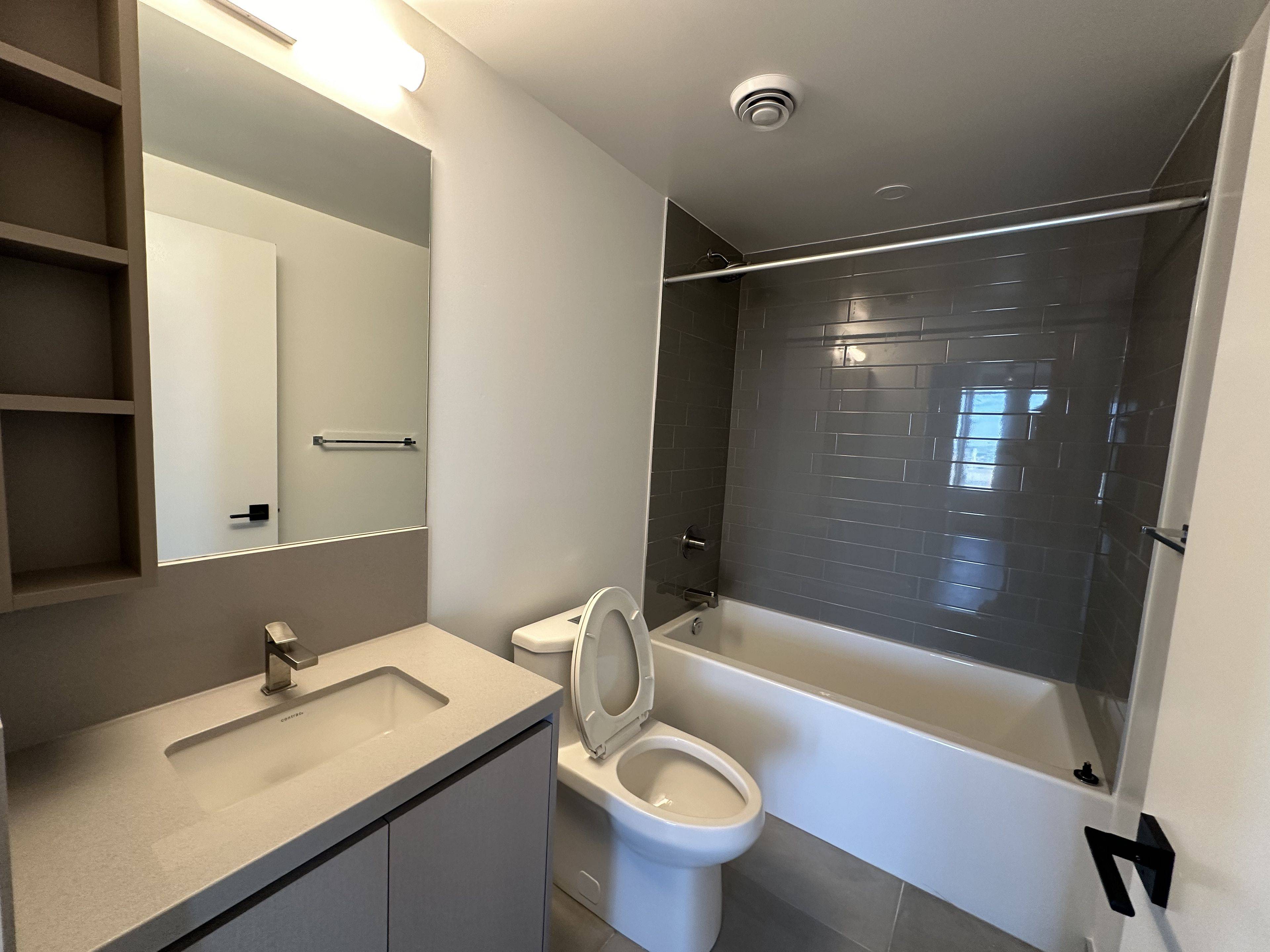 Toronto C08, ON M5B 0C8,319 Jarvis ST #3803