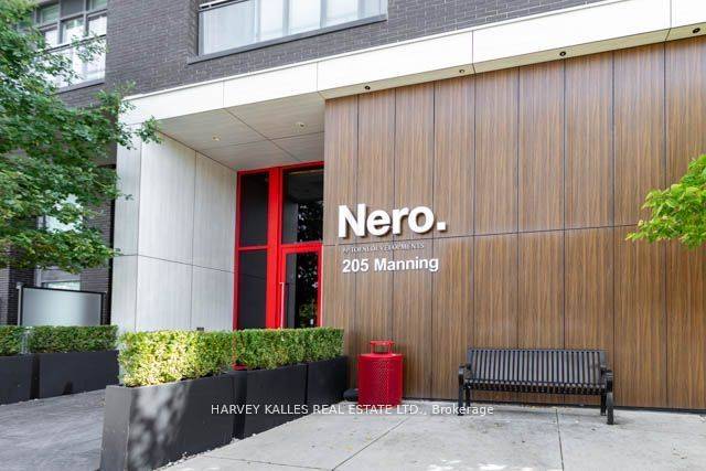 Toronto C01, ON M6J 1V5,205 Manning AVE #306