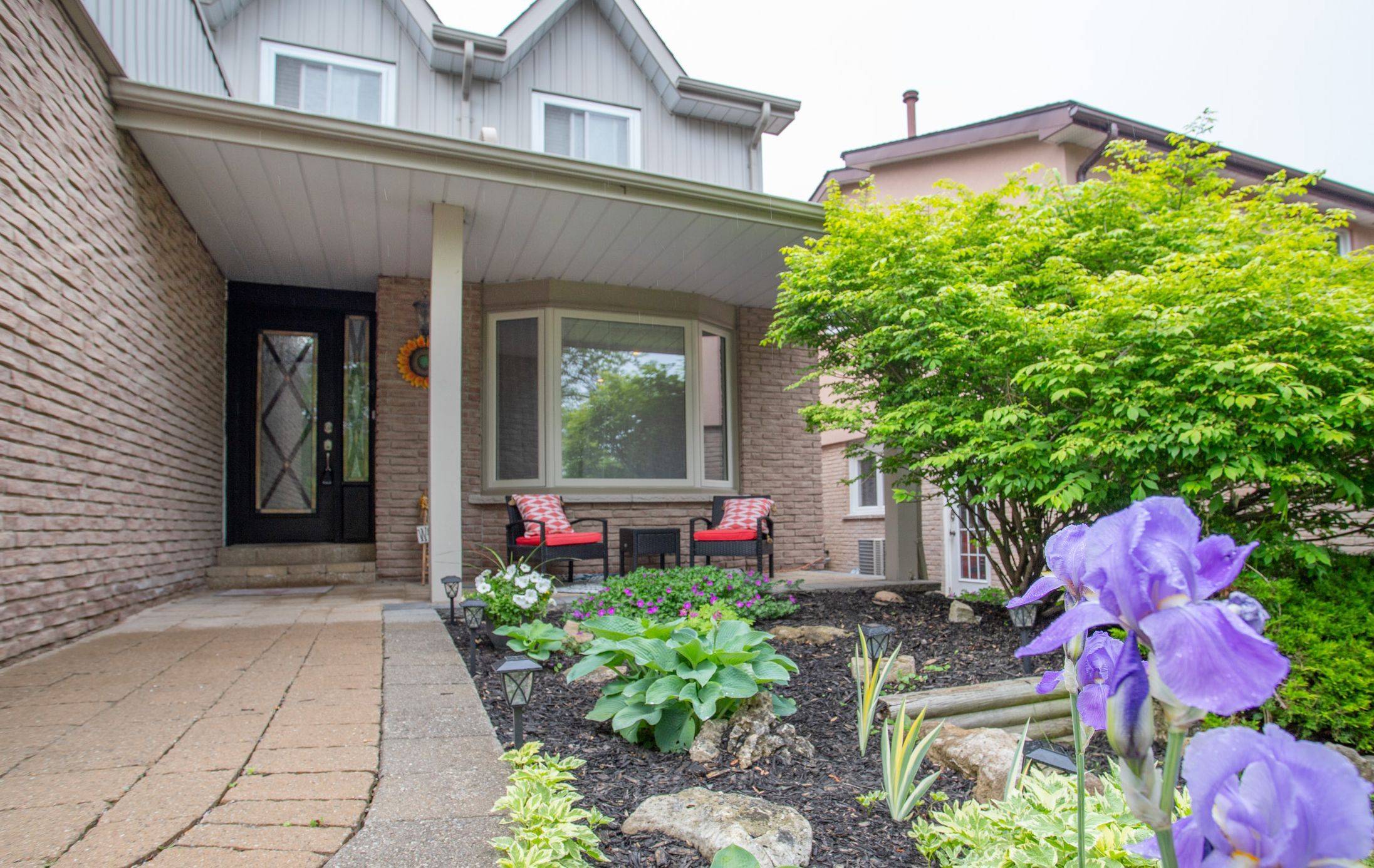 Pickering, ON L1V 3J8,1903 New ST