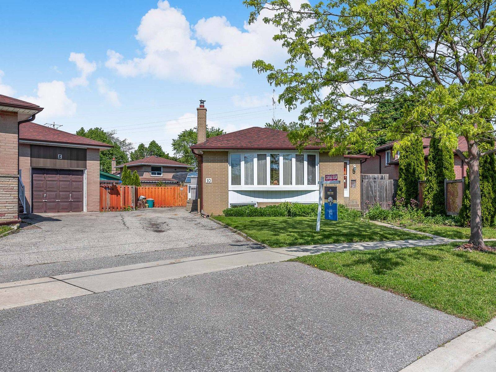 Toronto E09, ON M1G 3E7,10 Frolick CRES