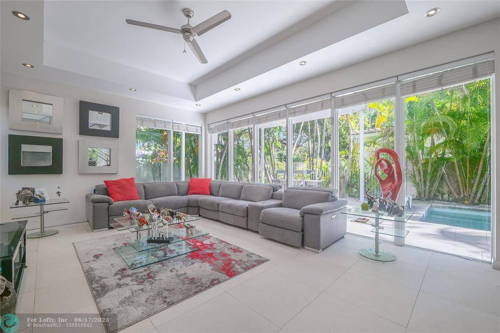 Coconut Grove, FL 33133,4050 Hardie Ave