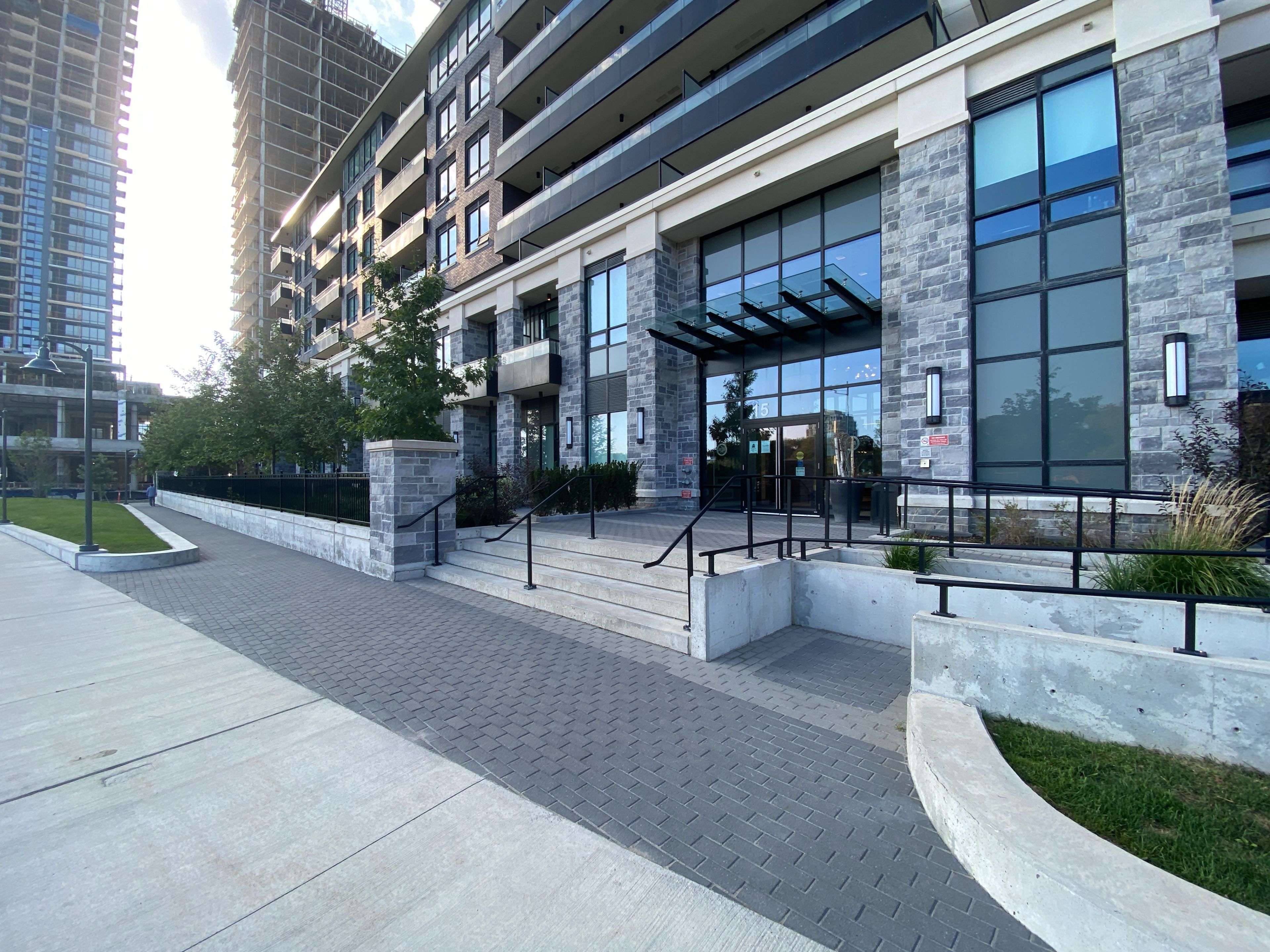 Markham, ON L6G 0G2,15 Water Walk DR #908