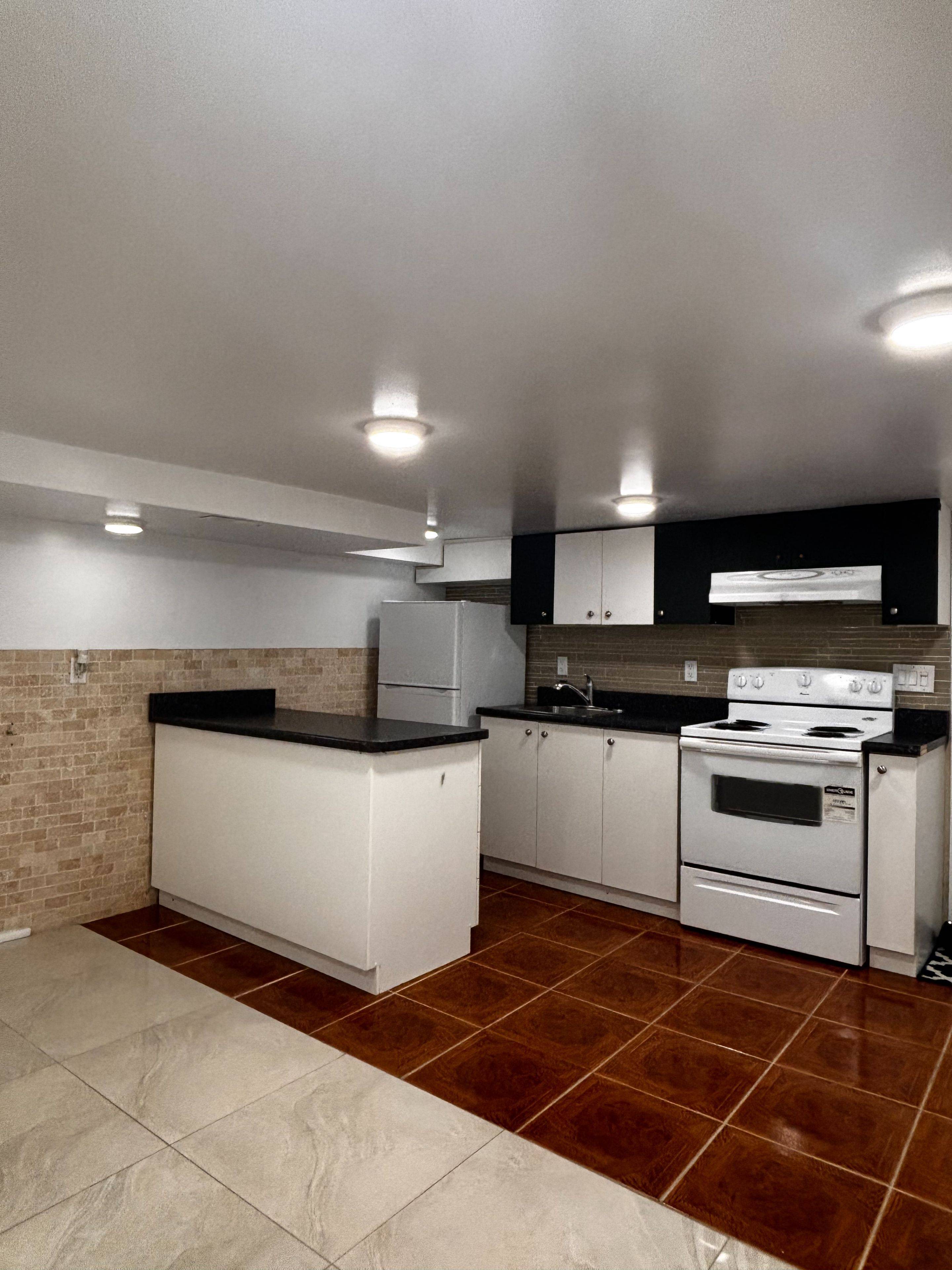 Toronto W03, ON M6N 2W4,433 Symington AVE #Basement