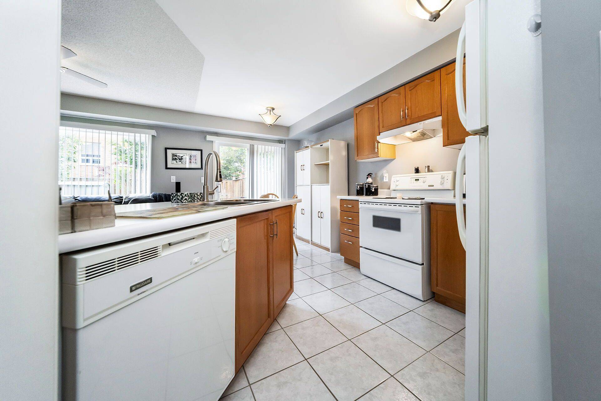 Brampton, ON L6W 4G4,98 Merganser CRES