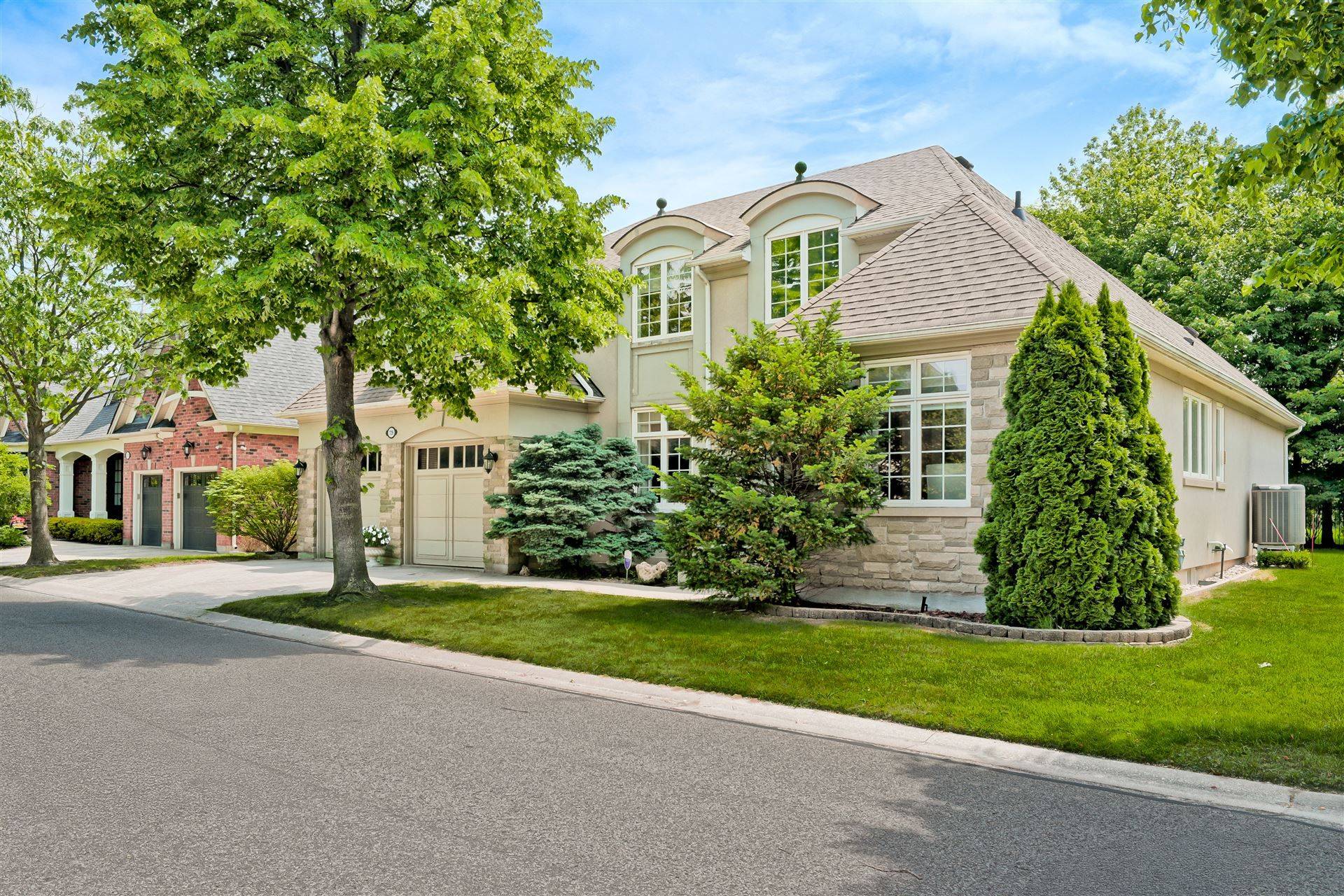 Mississauga, ON L5H 4L2,726 Hidden Grove LN