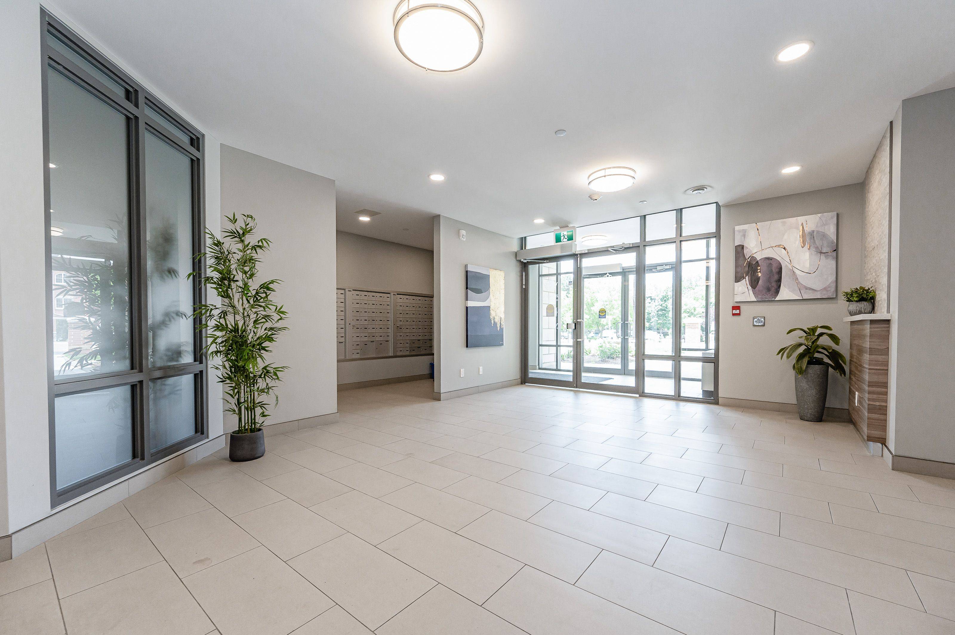 Kitchener, ON N2G 0C4,399 Queen ST S #210
