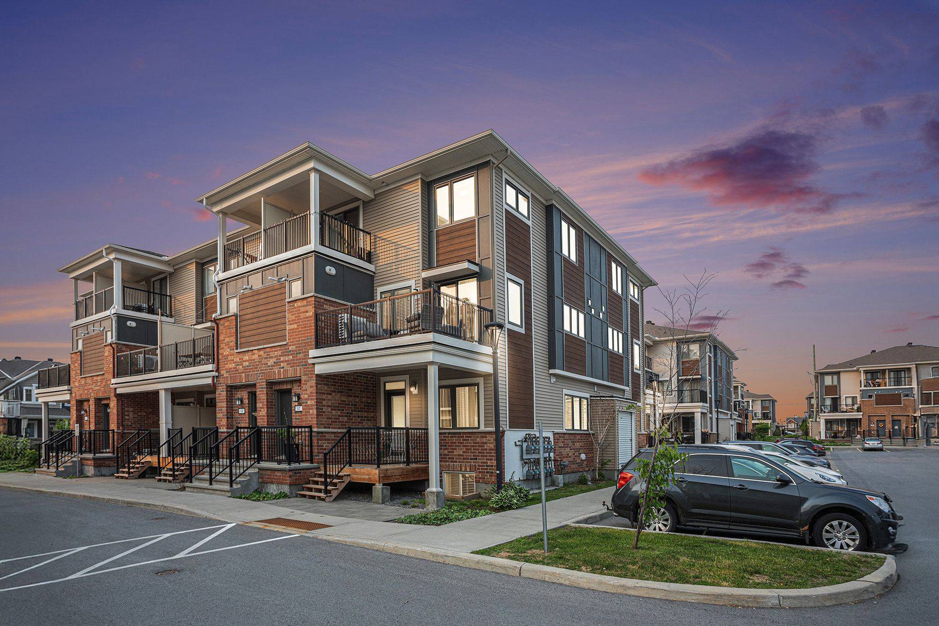 57 Lyrid Private, Barrhaven, ON K2J 6N3