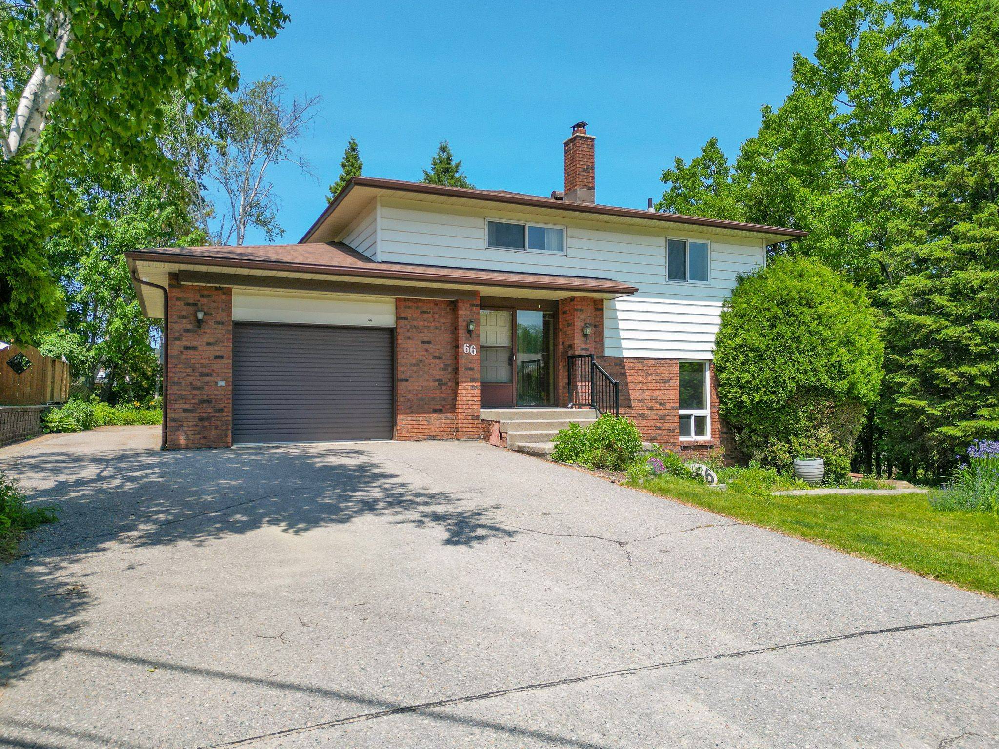 North Bay, ON P1A 3X7,66 Sable CRES