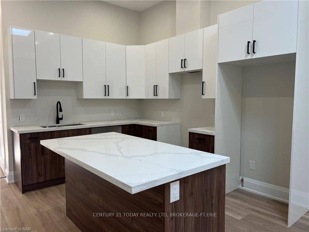 43 Jarvis ST #292, Fort Erie, ON L2A 2S3