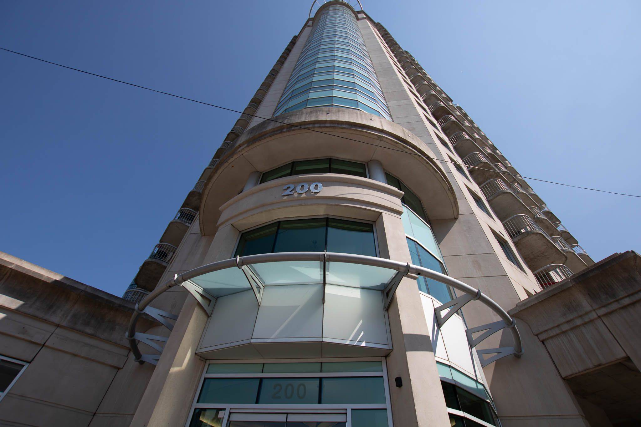 Lower Town - Sandy Hill, ON K1N 5Y1,200 Rideau ST #207
