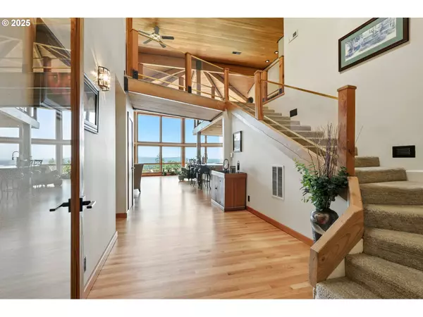 Washougal, WA 98671,38617 SE NICHOLS HILL RD