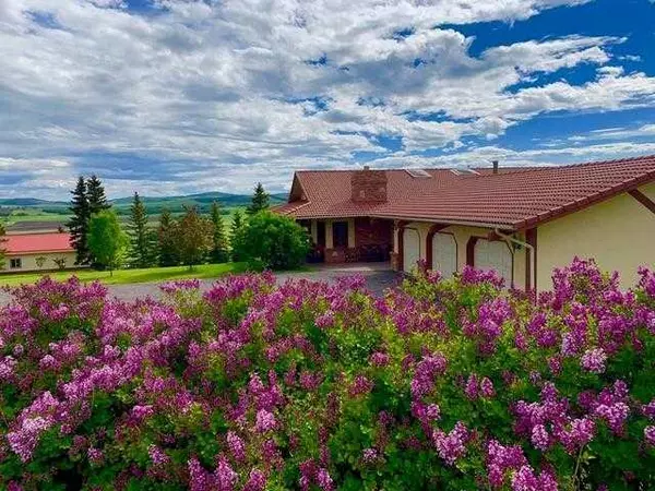 Rural Foothills County, AB T1S 2Z1,80054 226 AVE West #100
