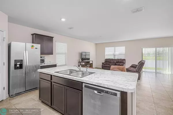 Fort Pierce, FL 34947,5611 Delight Dr