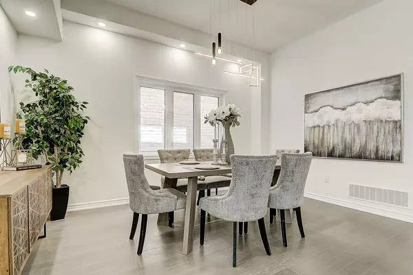 East Gwillimbury, ON L9N 0T7,7 Goodwin CT