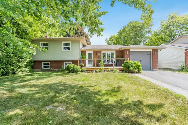 Springwater, ON L0L 1P0,25 Centennial AVE