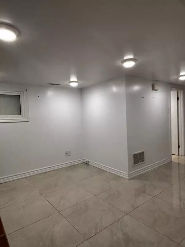 Toronto W03, ON M6N 2W4,433 Symington AVE #Basement
