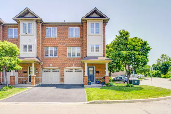Hamilton, ON L8H 6X2,470 Beach BLVD #63
