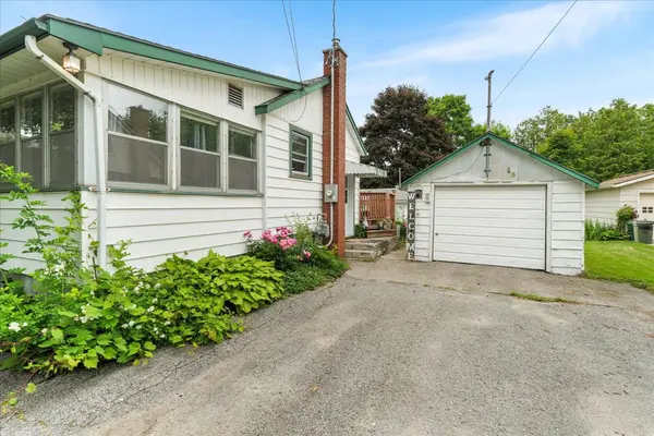 Prince Edward County, ON K0K 2T0,48 Paul ST