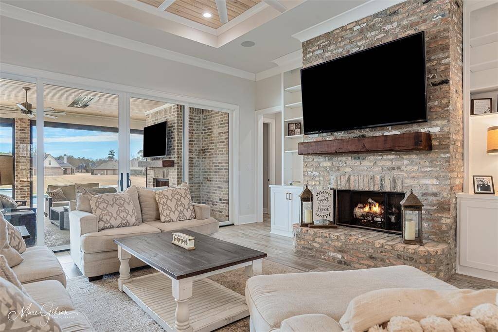 Benton, LA 71006,1245 Big Pine Key Lane