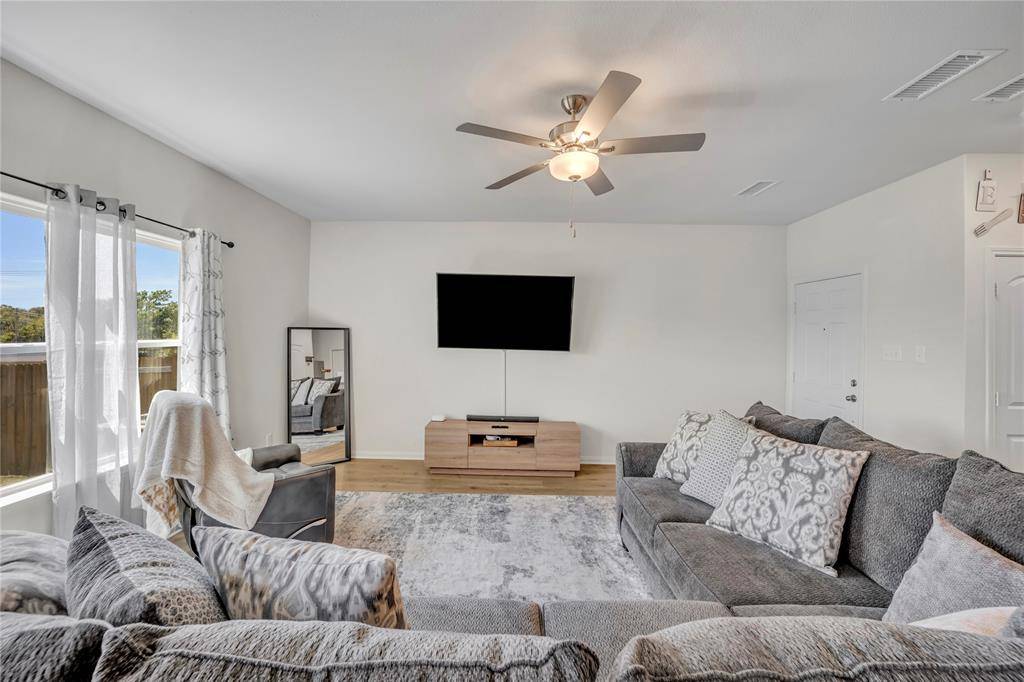 Princeton, TX 75407,207 Marsh Lane