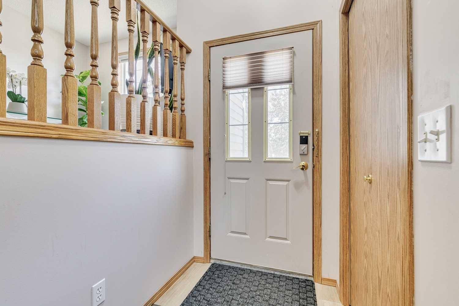 Calgary, AB T3K 4S3,87 Country Hills DR Northwest