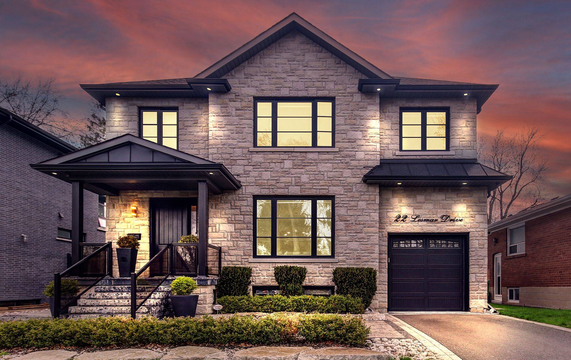 22 Lesmar DR, Toronto W08, ON M9B 2V1